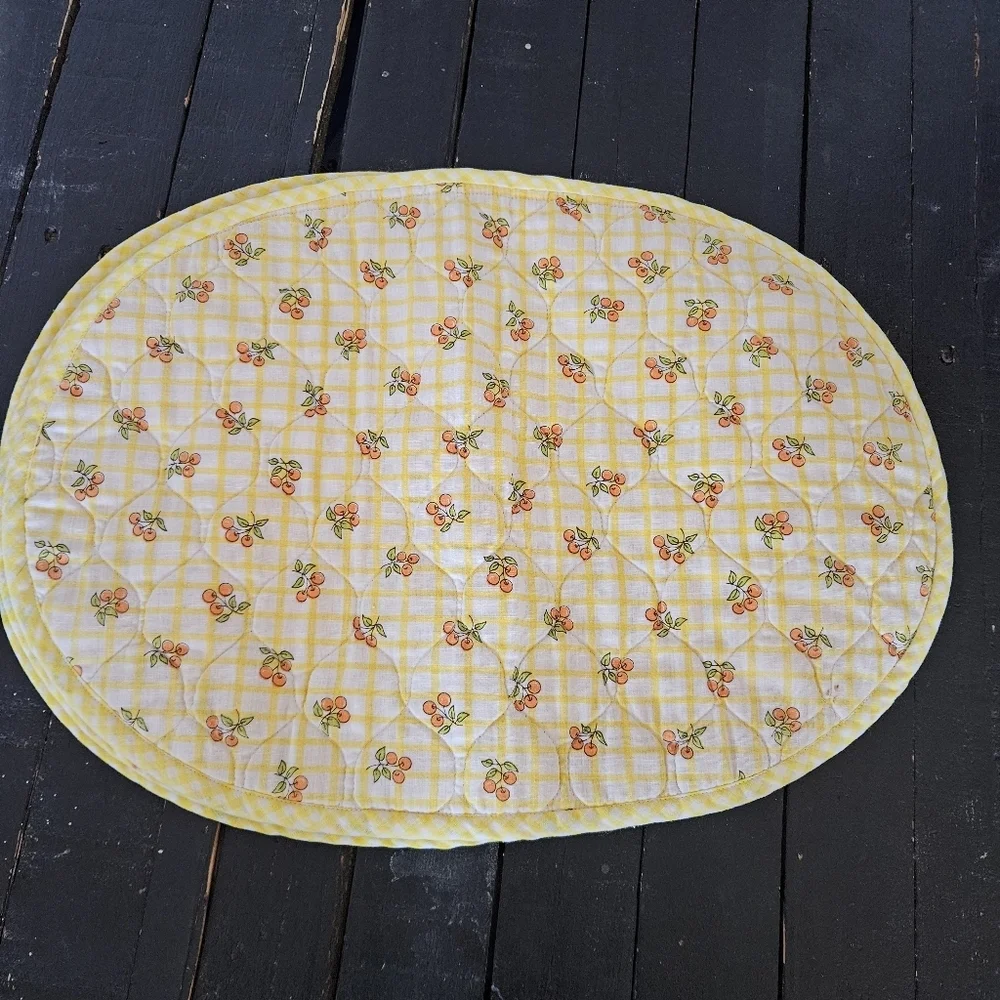 Vintage Placemats Set of 4 Yellow Gingham Plaid Orange Fruit Print Oval